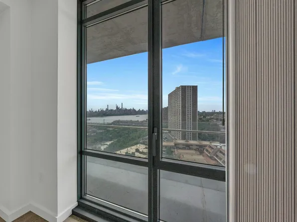 320 Adolphus Avenue image 16 of 43