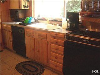 5th image of 3018 Lakeshore Dr