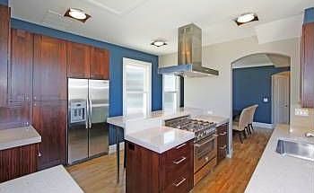 2nd image of 568A Greenwich St
