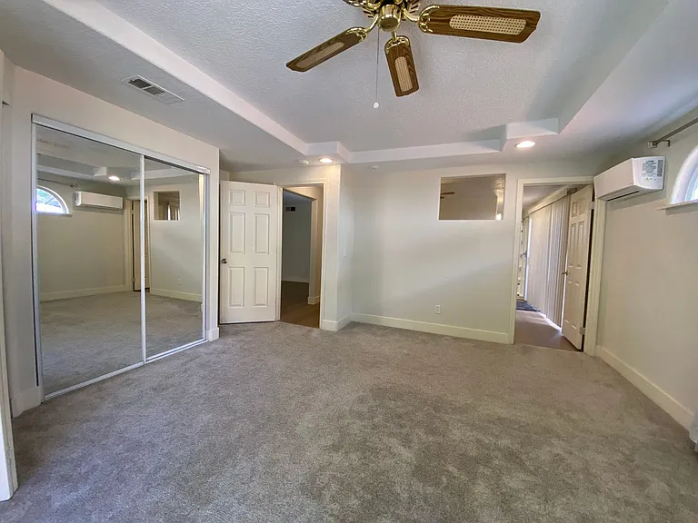 8524 Oak Harbour Ct — Photo 12