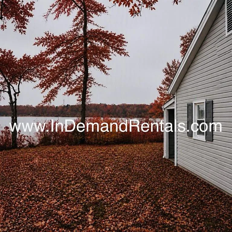 305 Malaga Park Drive — Photo 3