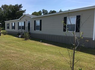 5645 Banner Rd, Malone, FL 32445