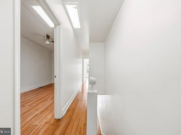2516 W Pratt St — Photo 17