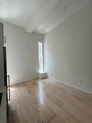 Rented by Artifact.co | media 4