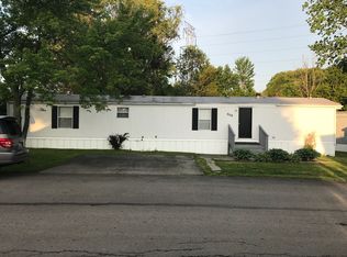 5175 Oakwood Pl, Lewis Center, OH 43035