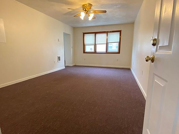 3rd image of 219 Revere St #3R