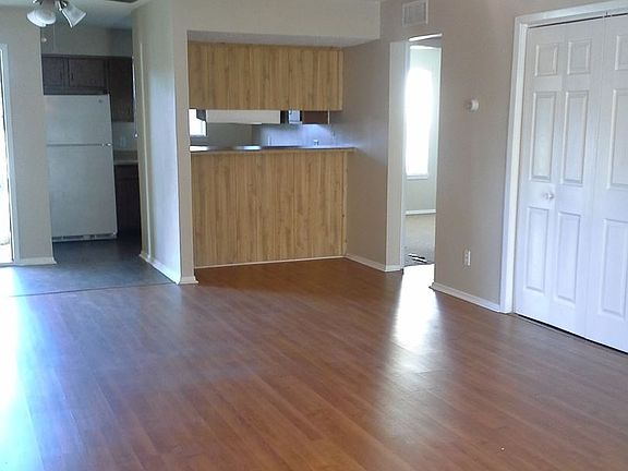 5th image of 1821 Westminster St APT 101