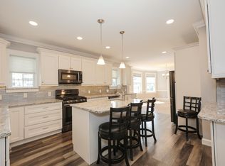 713 Belmont St, Manchester, NH 03104