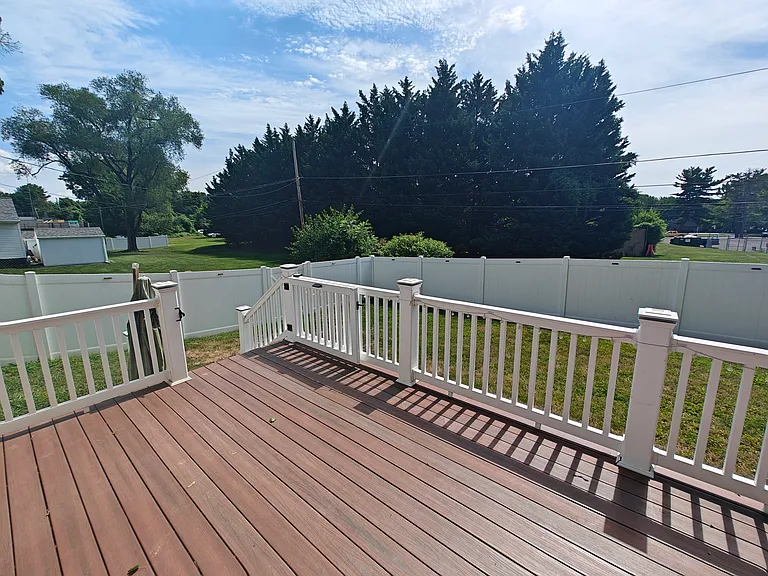 132 S Eastview Ave — Photo 32