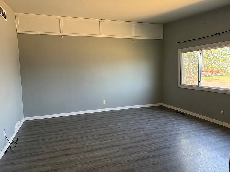 611 Talon St — Photo 2