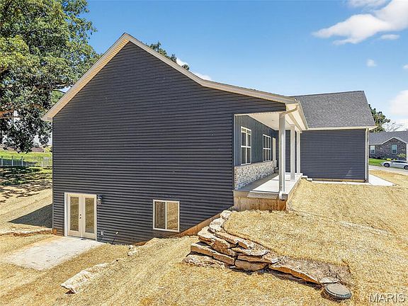 5th image of 130 Bristol Ridge Dr