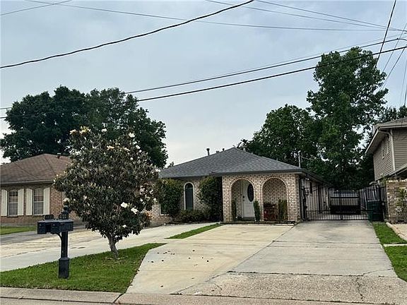 2nd image of 4722 Park Dr S