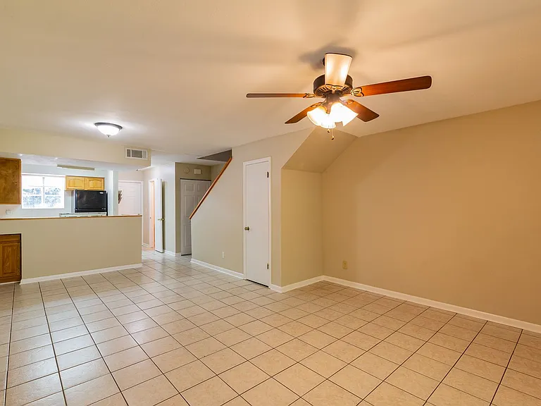 4411 SW 34th St #702 — Photo 7