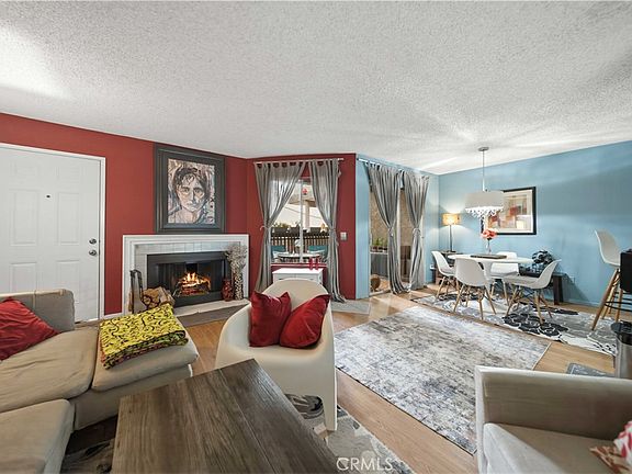 3rd image of 18316 Hatteras St APT 26