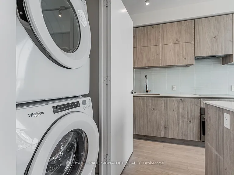 1 Yorkville Ave #3203 — Photo 19