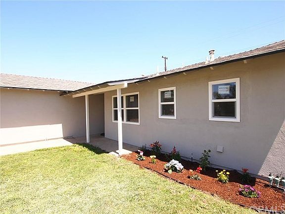 3rd image of 7912 La Costa Cir