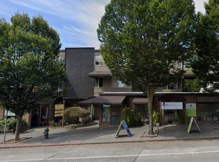 9029 35th Ave SW #203, Seattle, WA 98126