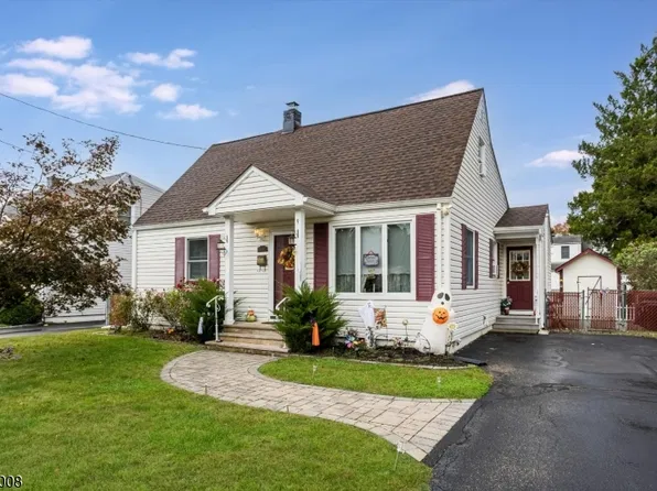 9 Rockridge Rd, Wanaque Boro, NJ 07420