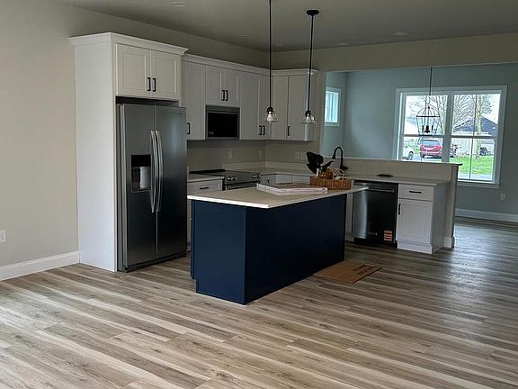 5th image of 70 New St