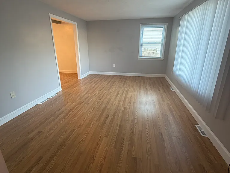 34-36 Christopher Rd — Photo 5