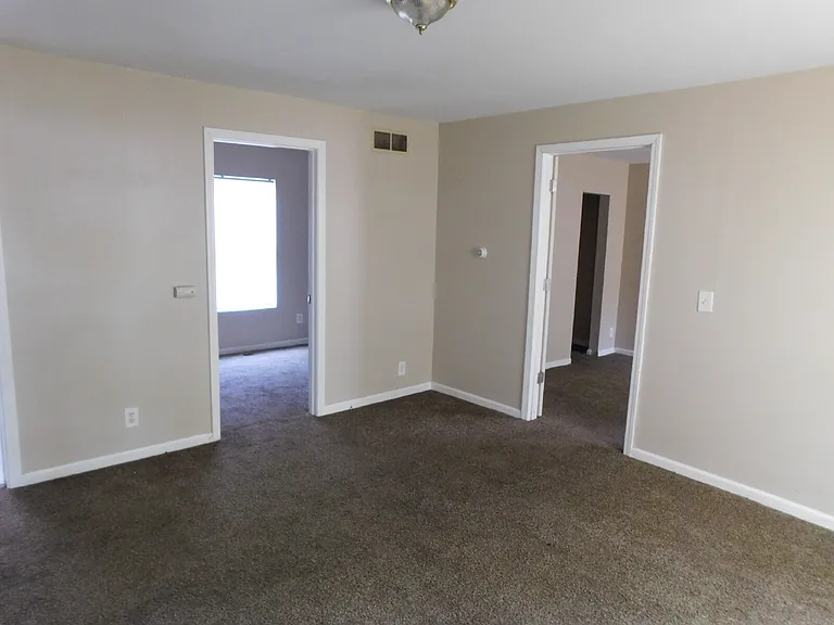 1116 Hancock St #LOWER — Photo 2