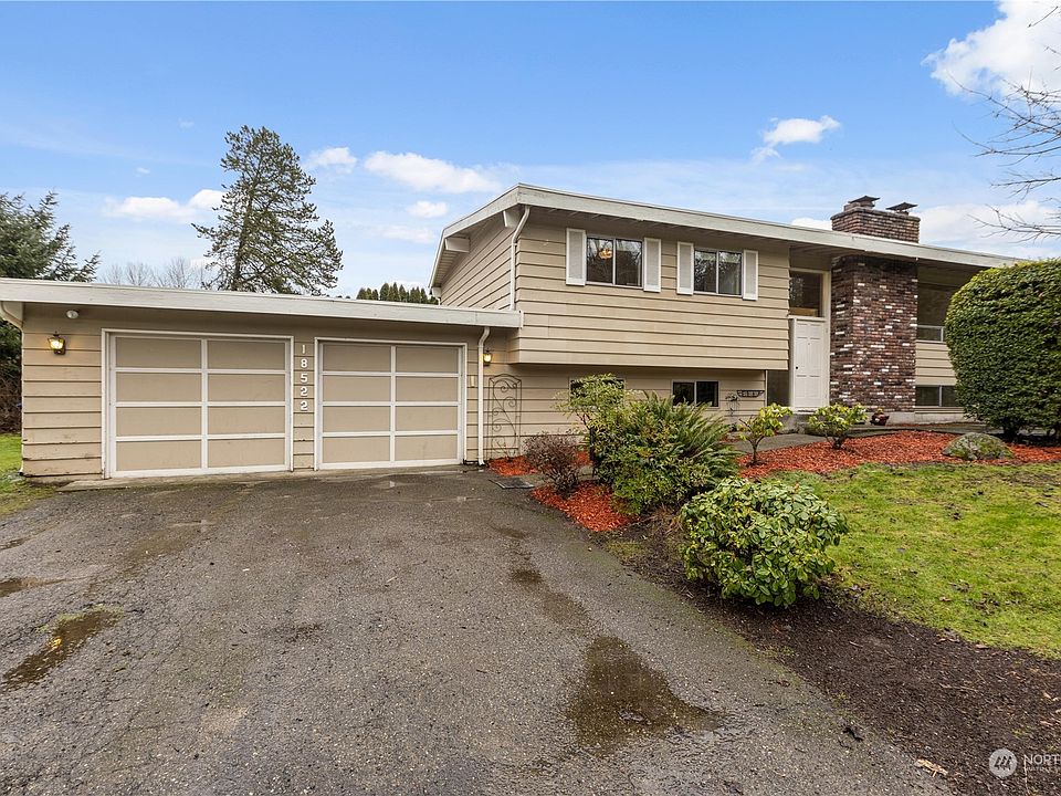 Journey down a private, dead end drive in wine country...>