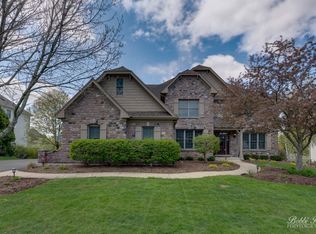3N788 Walt Whitman Rd, St Charles, IL 60175