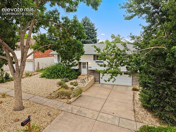 4th image of 2244 Glenwood Cir