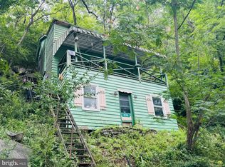 836 Bennys Beach Rd, Front Royal, VA 22630