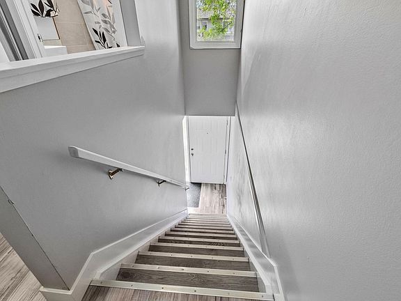 3rd image of 41 Akinsdale Gdns