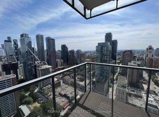 33 Charles St E #3204-C08, Toronto, ON M4Y 0A2