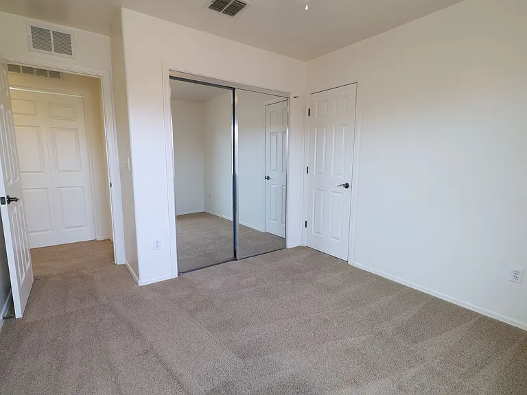 1696 W Blue Horizon St — Photo 12