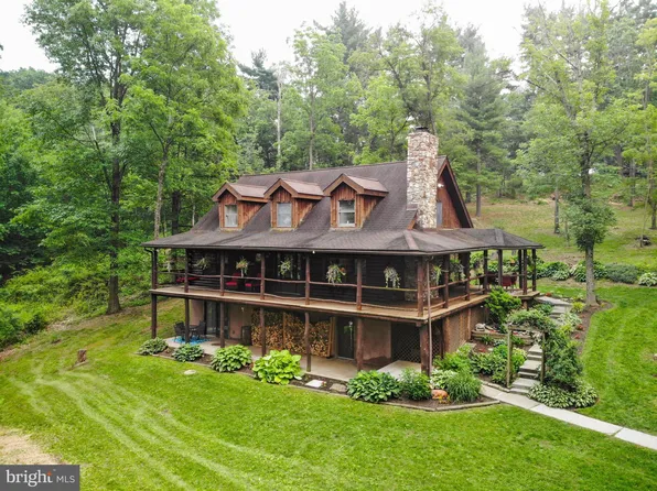 48 Creamery Rd, Hamburg, PA 19526