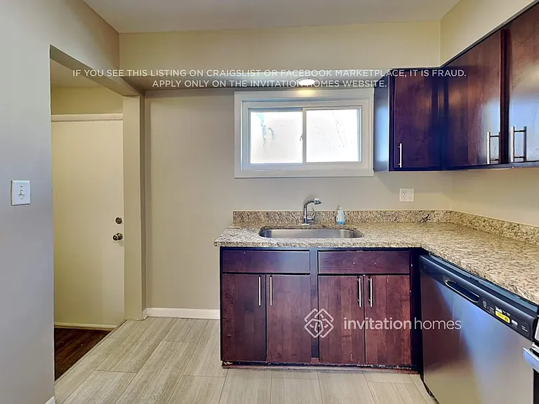 7504 Emerson St — Photo 9
