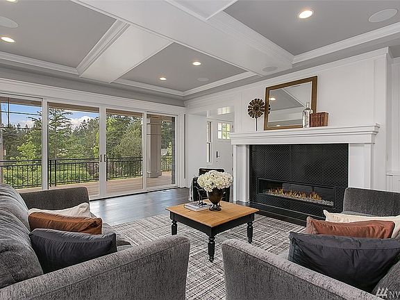 3rd image of 9002 Lake Wa Blvd NE