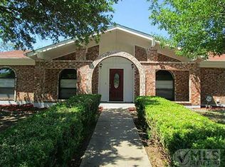 1613 Martha Dr, Bedford, TX 76022