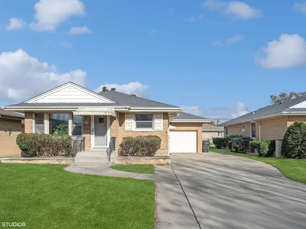 8514 W Brodman Ave, Chicago, IL 60656