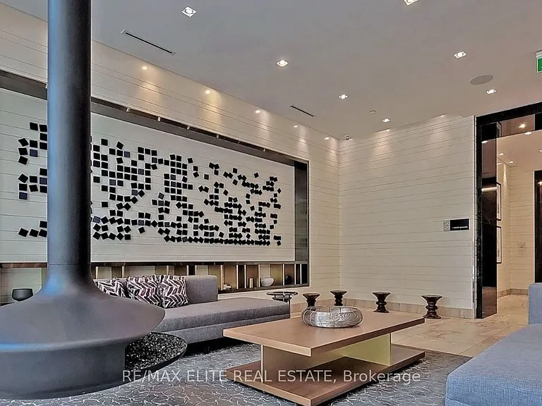 55 Charles St E #Townhouse 10 — Photo 15
