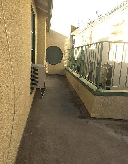 12104 W Sunset Blvd — Photo 12