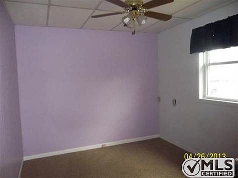 5th image of 702 Dakota Ave