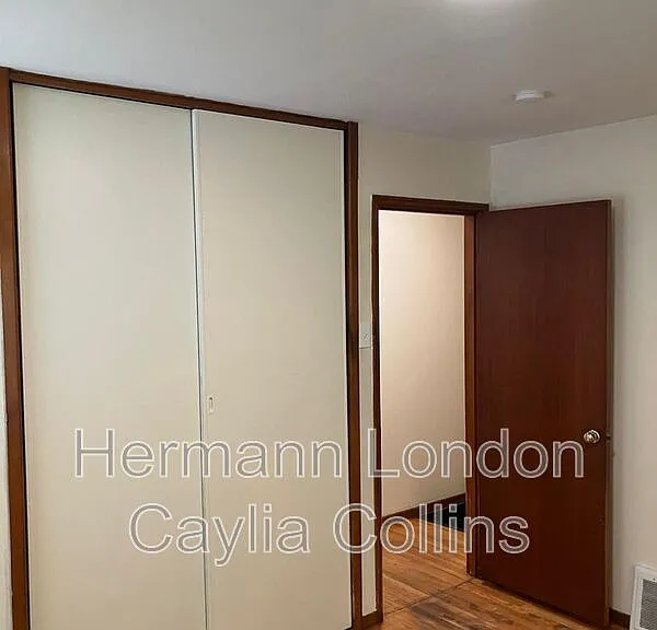 428 Lancashire Rd — Photo 10