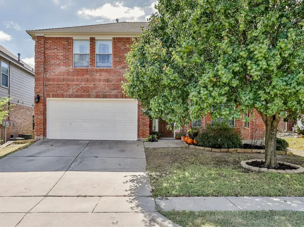 9921 Delamere Dr, Fort Worth, TX 76244