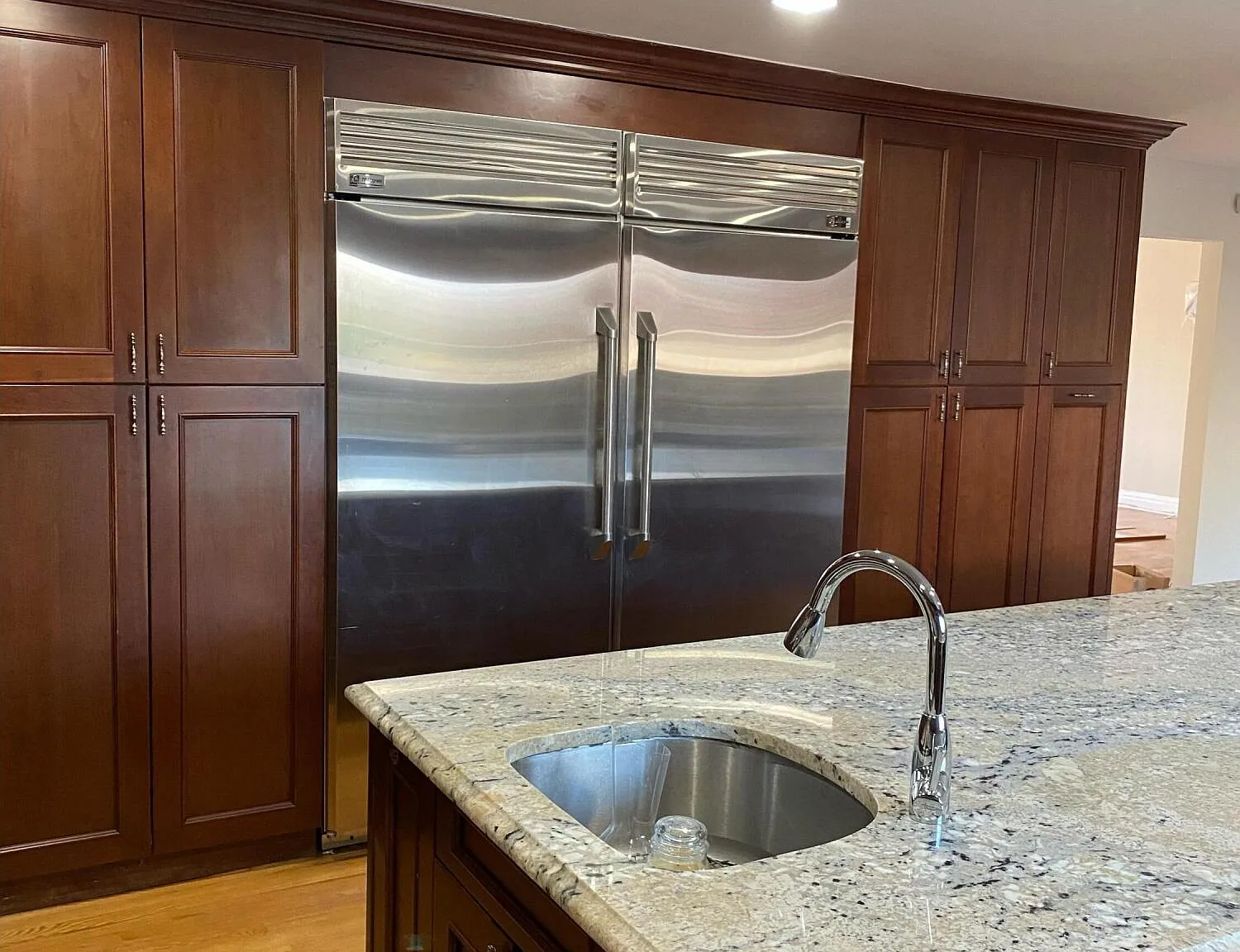 4 bed, 2592 sqft, $7,500 — Photo 3