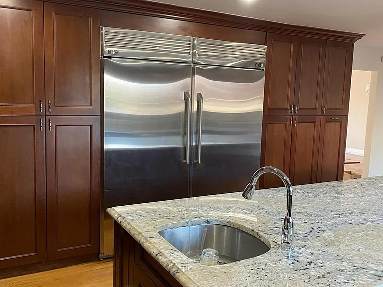 109 Washington Ave — Photo 3
