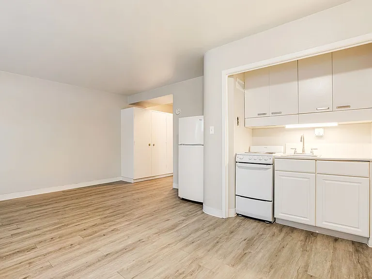 The Lee Apartments — Photo 3