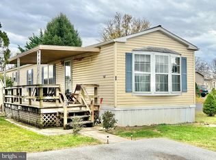 2002 W Main St TRAILER 49, Ephrata, PA 17522