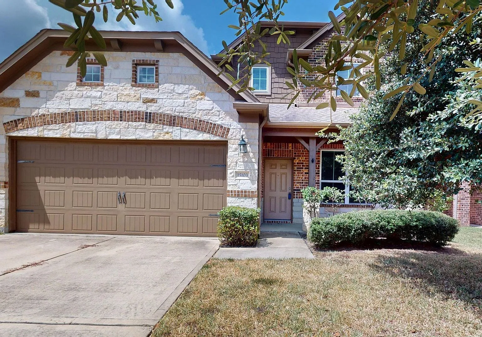 For Lease | 4 Bed, 3.5 Bath | 3,044 Sq Ft | Signal Ridge Subdivision | — Photo 1