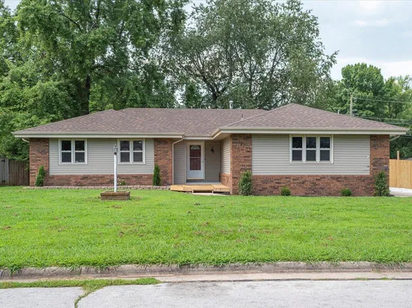 1526 W Wayland Street, Springfield, MO 65807