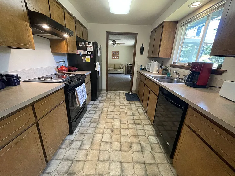 7250 SW Ashdale Dr — Photo 11