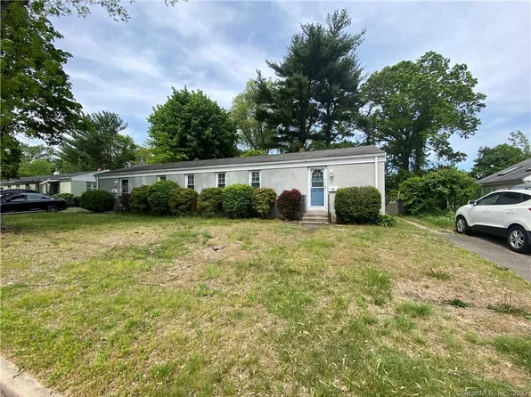 22 Campfield Drive, Fairfield, CT 06825